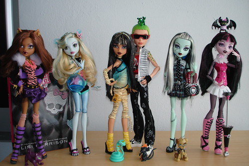 Monster High Gang by Sournail