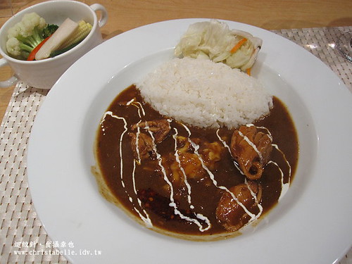 東京咖哩雞肉起司咖哩單點加蔬菜