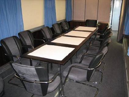 Delegate travel with private conference carriages