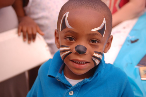 white tiger face. Face Painting - White Tiger