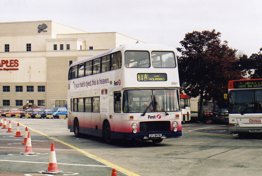38847, Bretonside, Plymouth, October 2004