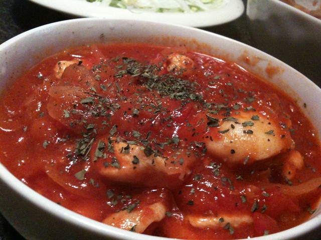 #jisui 鶏胸肉のトマト缶煮で米をたらふく食ったのよ。