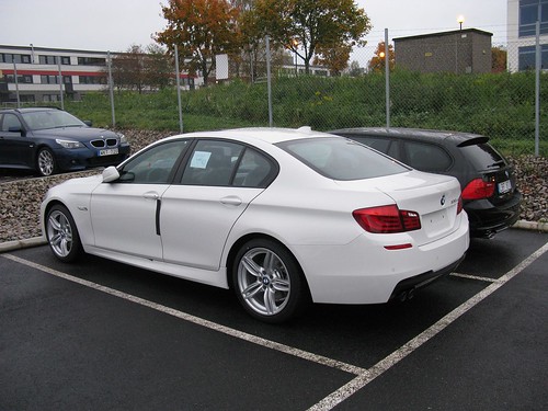 Bmw 318d M Sport White. BMW 530d M Sport