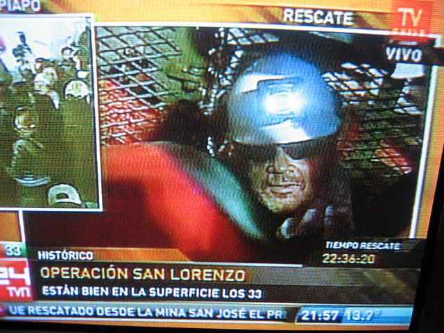 Thumb Fotos del rescate del Jefe Luis Urzúa, el último minero en salir