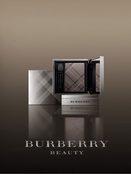 Burberry-Fall-2010-Beauty-Campaign