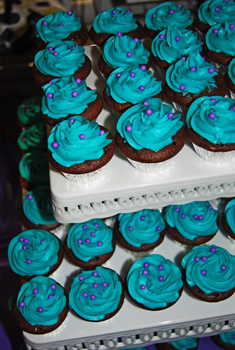 Turquoise cupcakes with purple pearls mini cupcakes for Urban Kidz event