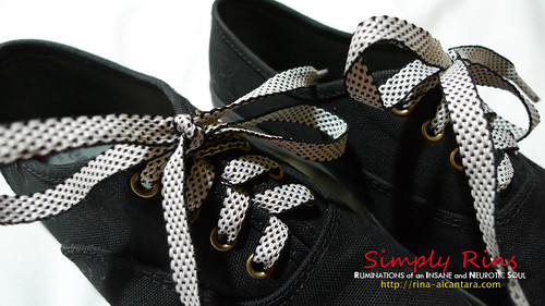 shoelace 03
