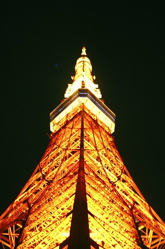 Tokyo Tower by Tim Slessor