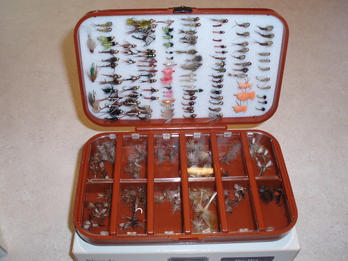 Hardy Alnwick Neroda fly box 6 x 3.75 with 140 clips, brass hinge and  very good catch and large qu