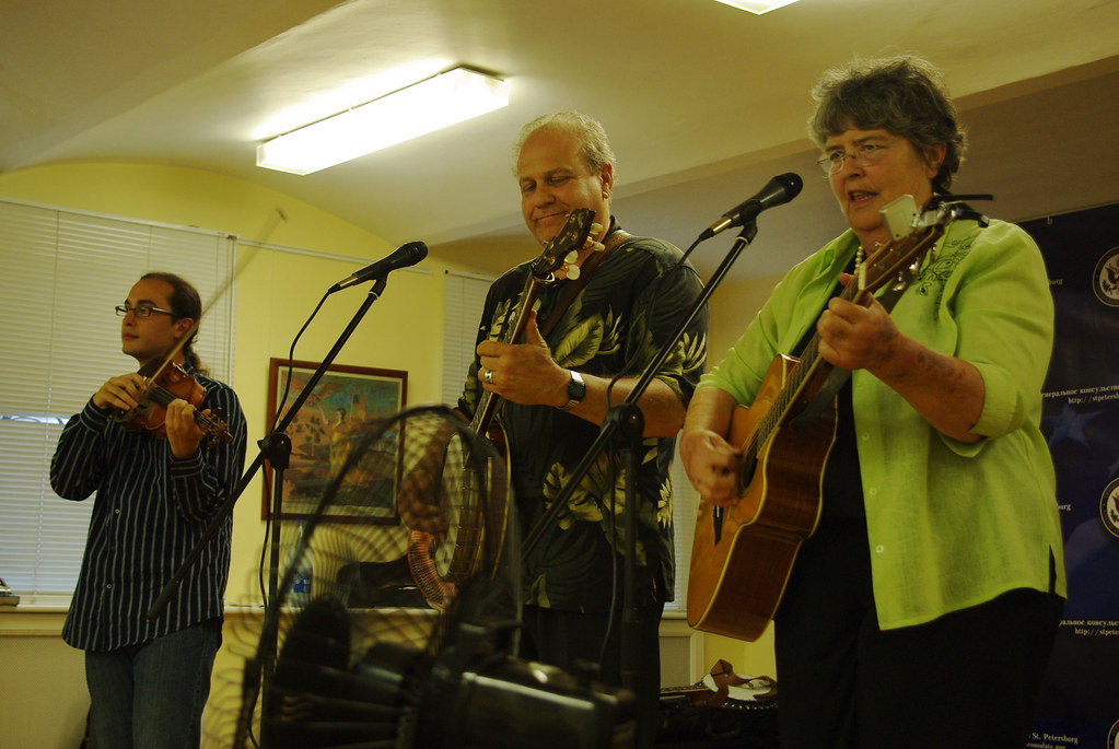 : Pete and Joan Wernick (Dr. and Nurse Banjo) onstage at the Residence