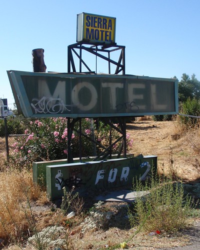Sierra Motel