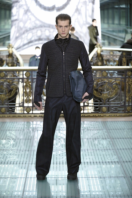 Theo Hall3116_FW11_Paris_Wooyoungmi(Simply Male Models)