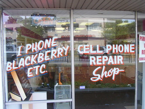 Cell Phone Repair Shop 2