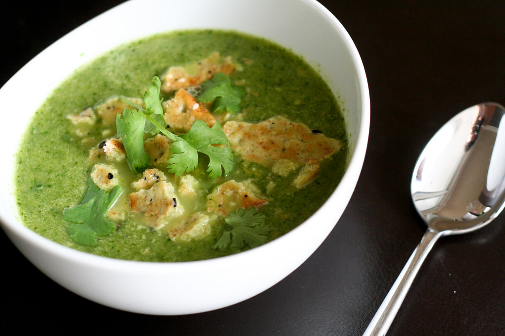 Green Curry Spinach & Zucchini Soup