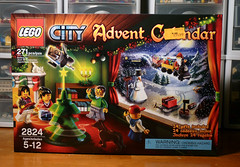 2824 - LEGO 2010 CITY Advent - Box 