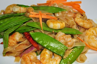 Mmm...noodles with shrimp and pea pods