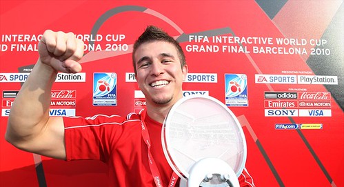 Nenad Stojkovic - FIFA Interactive World Champion en titre
