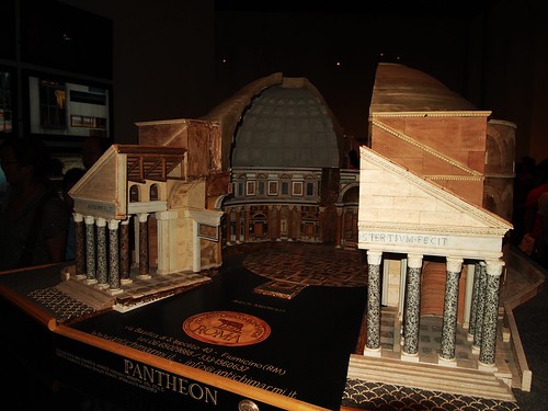 意大利馆的罗马万神殿剖面模型