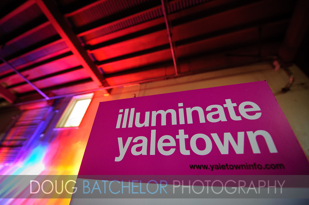 Illuminate Yaletown - Light Cosmos