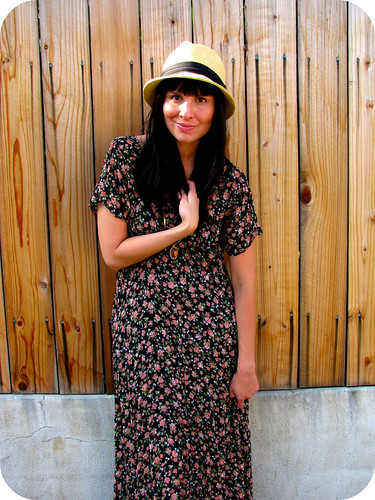 OUTFIT POST: GRUNGY FLORALS