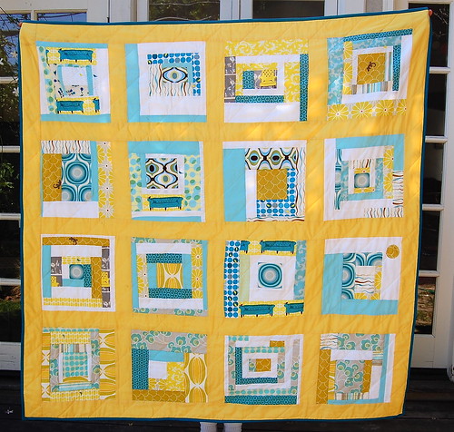 Bee mod quilt, square side