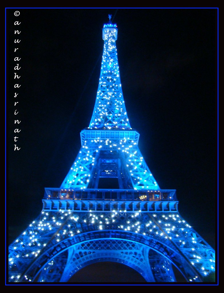blue parisian beauty