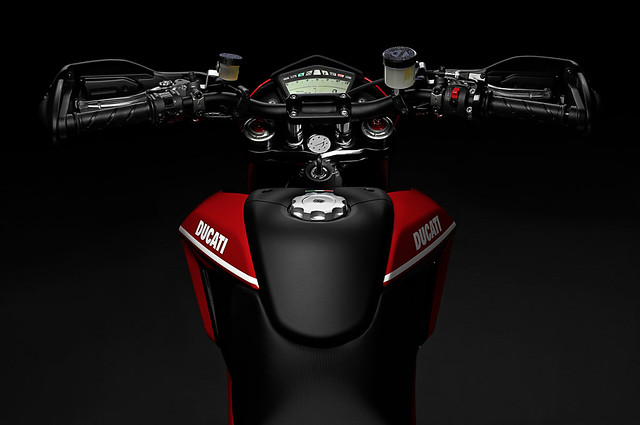 Ducati_Hypermotard_1100_Evo_SP_5