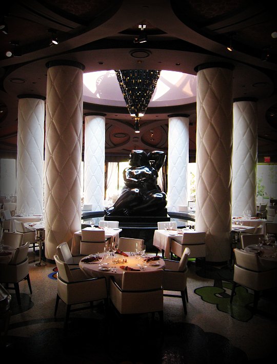 Botero Restaurant in Vegas dining room