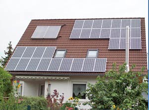 solaranlage Referenz der Ever Energy Group GmbH Solardachanlage Photovoltaik 555kW picture photo bild