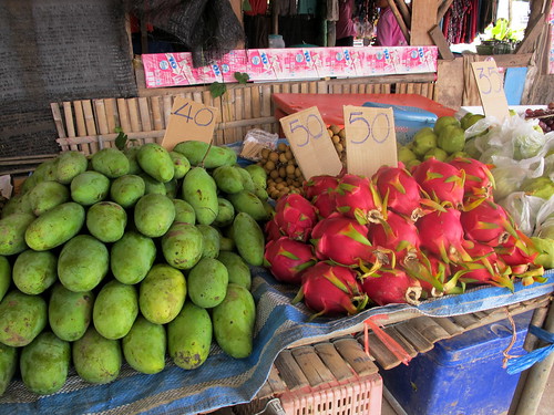 Ban Saladan market dragonfruit