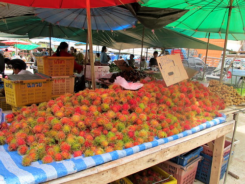 Ban Saladan market rambutan