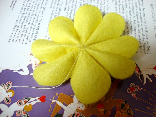How to Make a Flower Pin 13