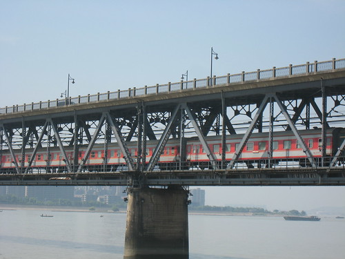 結合鐵路與公路的錢塘江大橋