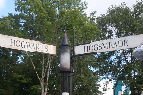 Hogsmeade · Hogwarts and Hogsmeade sign 