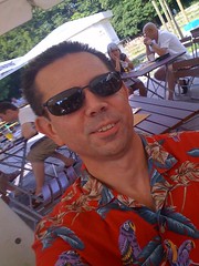 @sauerstoff so, sitze im Biergarten mit Magnum-Aloha-Shirt :-)