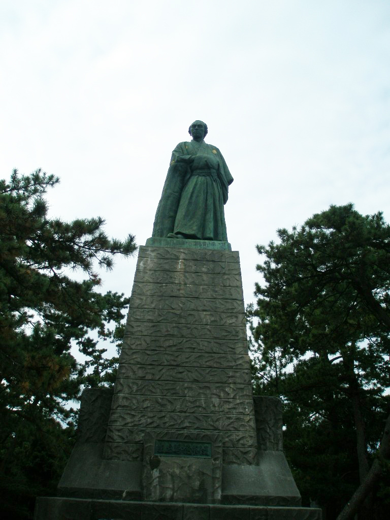 Statue of Ryoma Sakamoto   