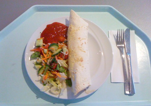 Tortilla mit Salat / Tortilla with salad