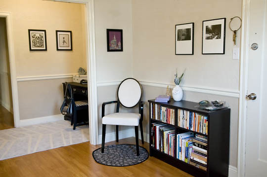 Living Room book corner 1