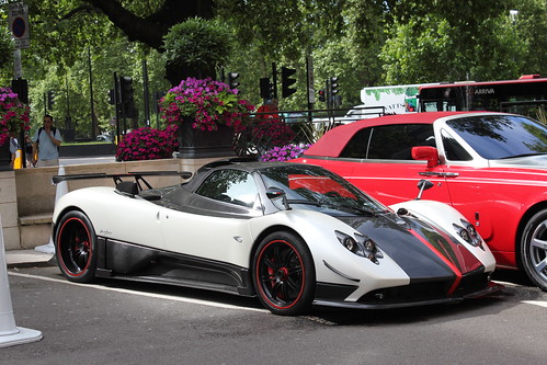 Pagani Zonda Cinque Roadster This is the 5th of 5 Cinque Roadsters ever