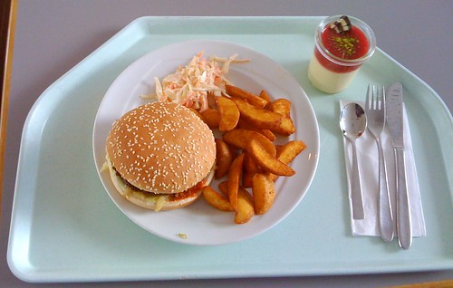 Country Burger, coleslaw & potato wedges