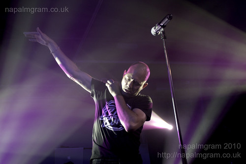 De/vision performing at Infest 2010