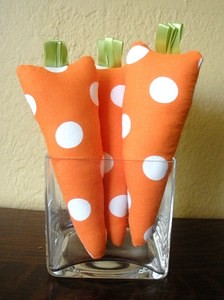 Bundled_carrot rattle