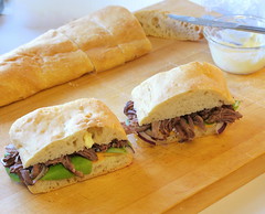Short Bib Sandwiches with Garlic Mayo