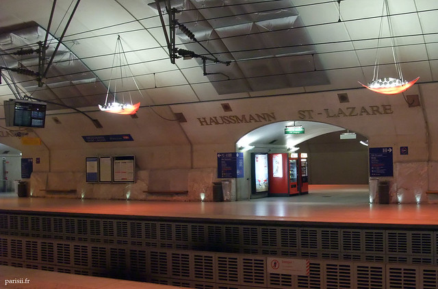 La Gare Haussmann - St Lazare est à l'image du luxe du quartier