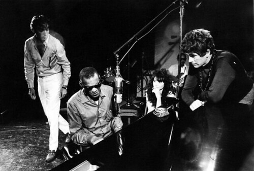 Ray Charles - Michael Pfleghaar at the right.