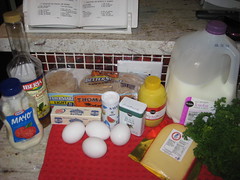 ingredients for huevos en salsa de queso