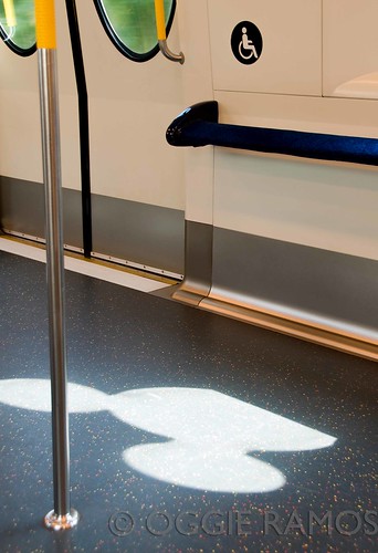 HK Disneyland - Mickey Silhouette on the Train Floor