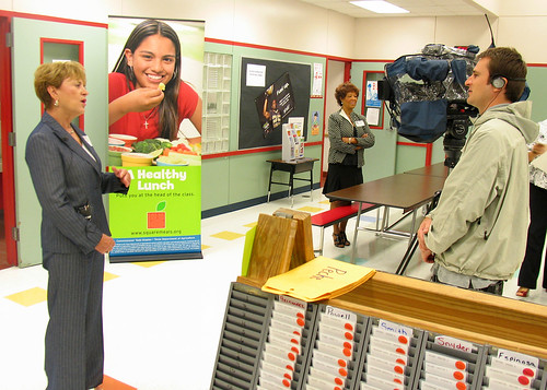 Deputy Under Secretary Janey Thornton is interviewed by Marshall Owler, a journalist from KTCB Fox Channel 7 news in Austin, Texas. Dr. Thornton highlighted the impact of equipment gained through American Recovery and Reinvestment Act of 2009 (ARRA) funding at Decker Elementary.  