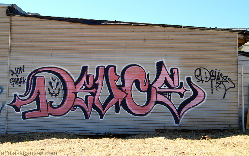 Deuce 7 graffiti piece oakland ca. 
