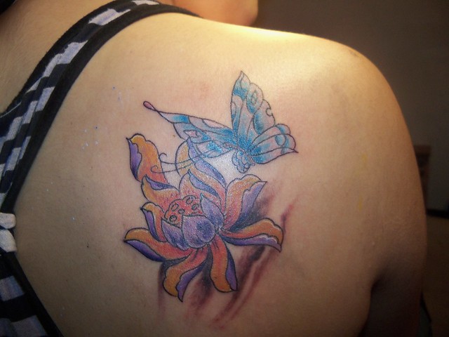diseno tatuaje flor. tattoo flor de loto